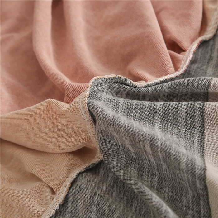 91家纺网 家纺一手货源 找家纺 雅竹家纺 牛奶丝印花裙边沙发套 流波