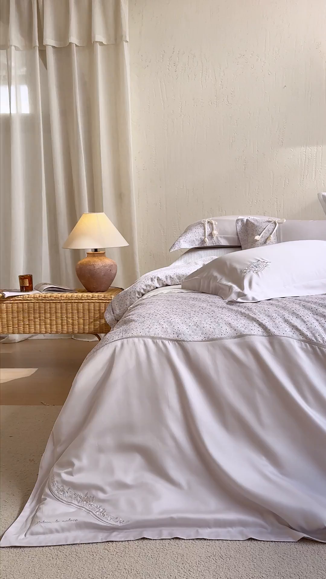 91家纺网 家纺一手货源 找家纺 诗黛尔 2026春夏新款云朵棉梦屿花田系列四件套 梦屿花田-丁香紫