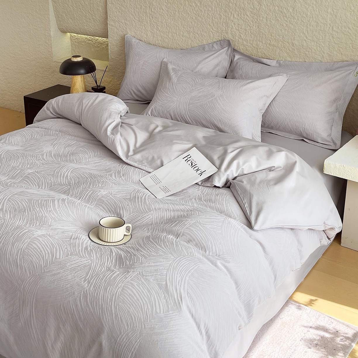 91家纺网 家纺一手货源 找家纺 帅露家纺 2026新款A类全棉纯棉亮面浮雕提花四件套 布兰卡-银灰