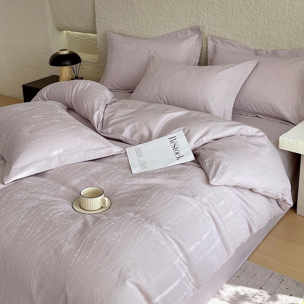 91家纺网 家纺一手货源 找家纺 帅露家纺 2026新款A类全棉纯棉亮面浮雕提花四件套 蝶梦-淡雅紫