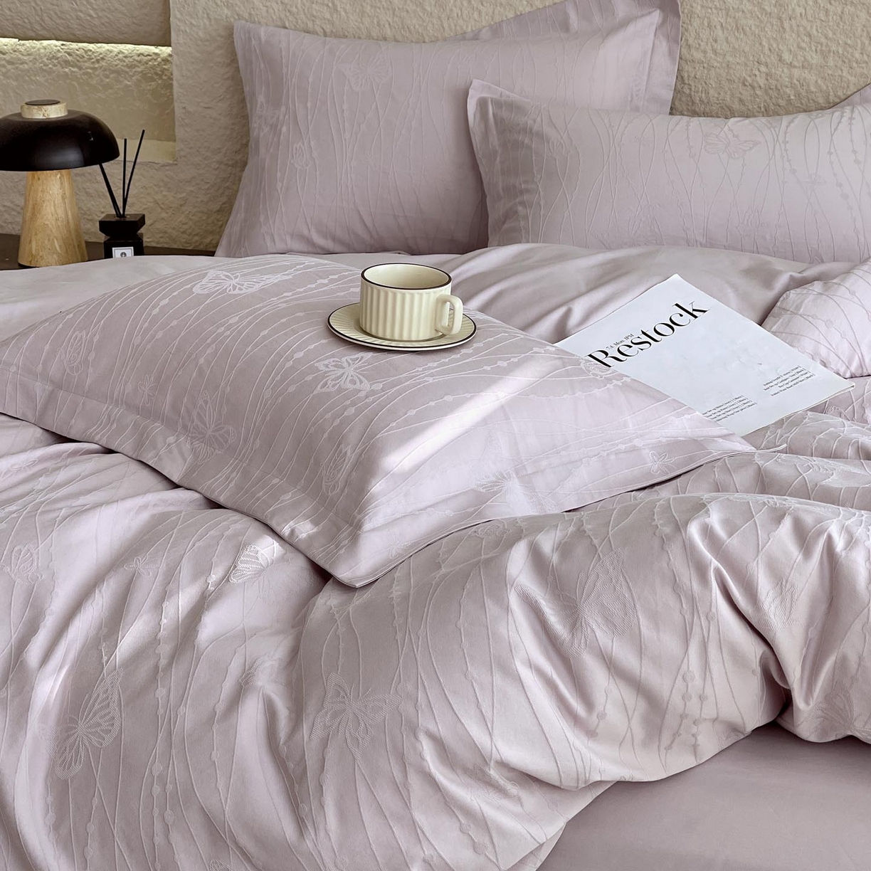 91家纺网 家纺一手货源 找家纺 帅露家纺 2026新款A类全棉纯棉亮面浮雕提花四件套 蝶梦-淡雅紫