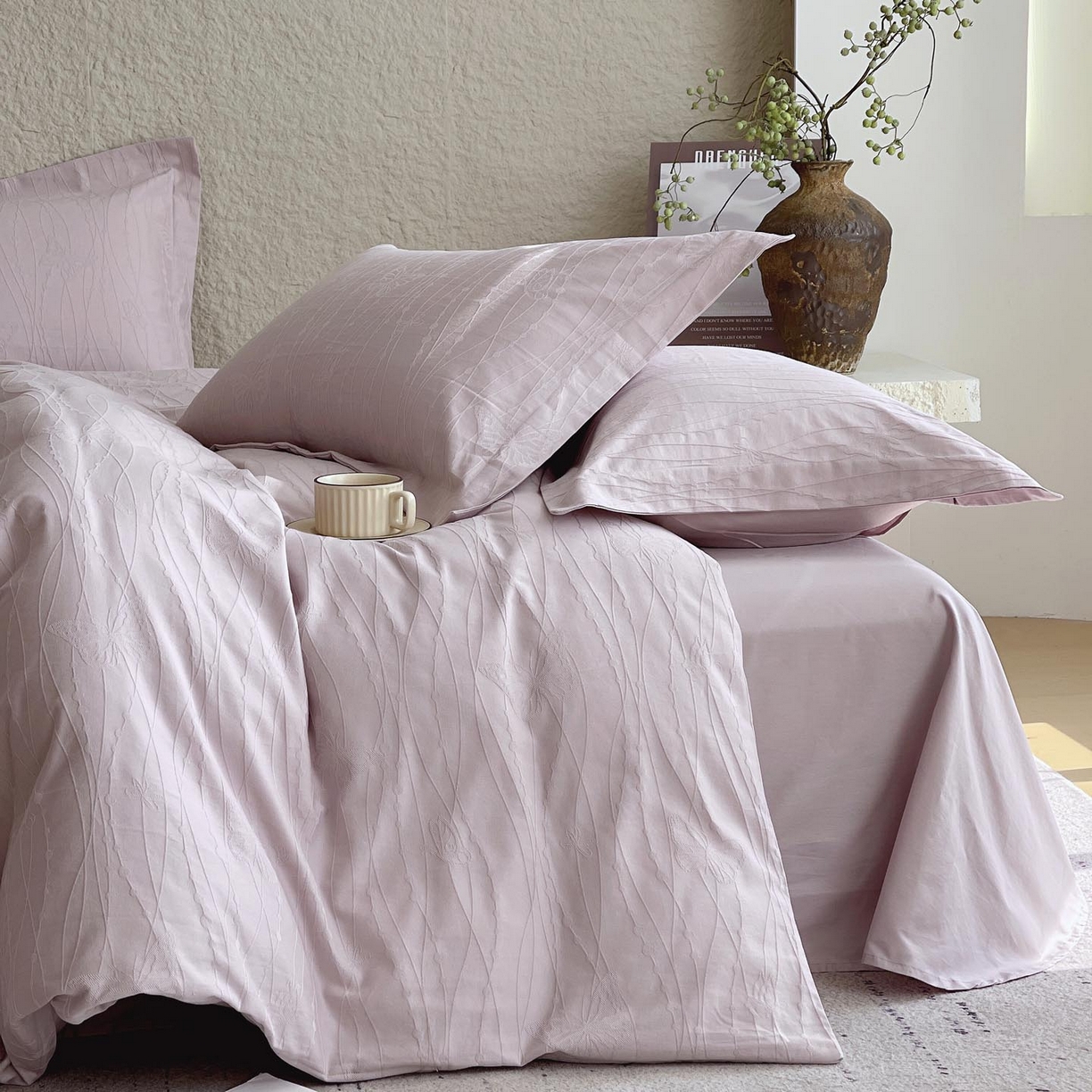 91家纺网 家纺一手货源 找家纺 帅露家纺 2026新款A类全棉纯棉亮面浮雕提花四件套 蝶梦-淡雅紫