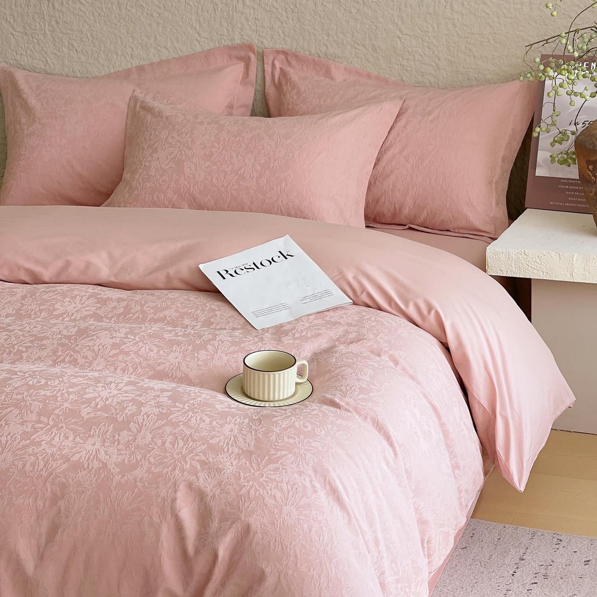 91家纺网 家纺一手货源 找家纺 帅露家纺 2026新款A类全棉纯棉亮面浮雕提花四件套 梵花绘-浓粉