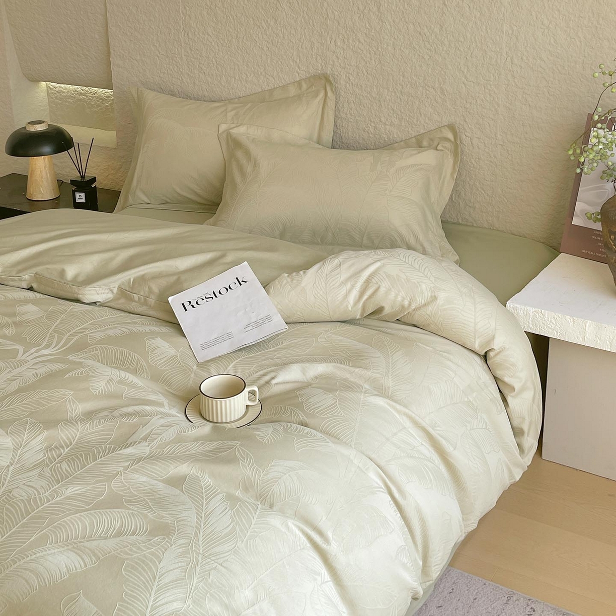 91家纺网 家纺一手货源 找家纺 帅露家纺 2026新款A类全棉纯棉亮面浮雕提花四件套 焦野-奶绿
