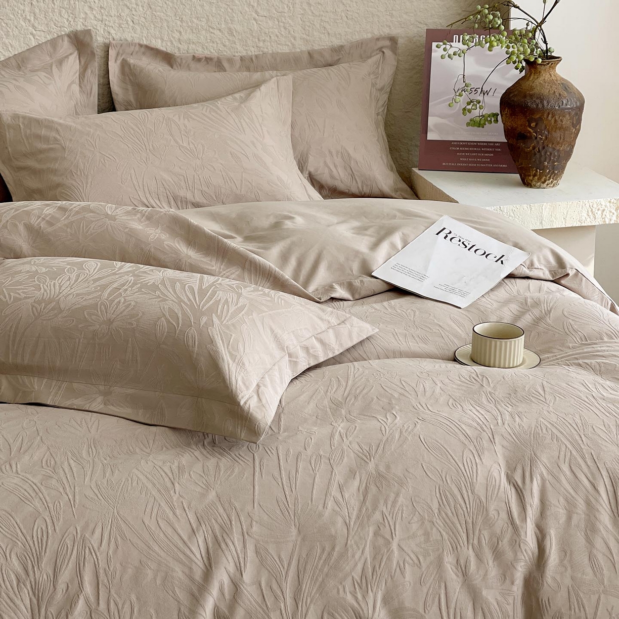 91家纺网 家纺一手货源 找家纺 帅露家纺 2026新款A类全棉纯棉亮面浮雕提花四件套 秘境-金属灰