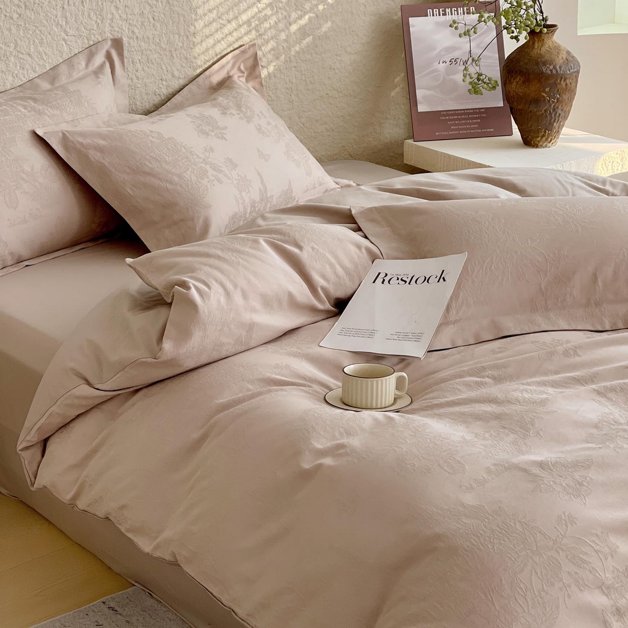 91家纺网 家纺一手货源 找家纺 帅露家纺 2026新款A类全棉纯棉亮面浮雕提花四件套 欧陆庭园-金属灰