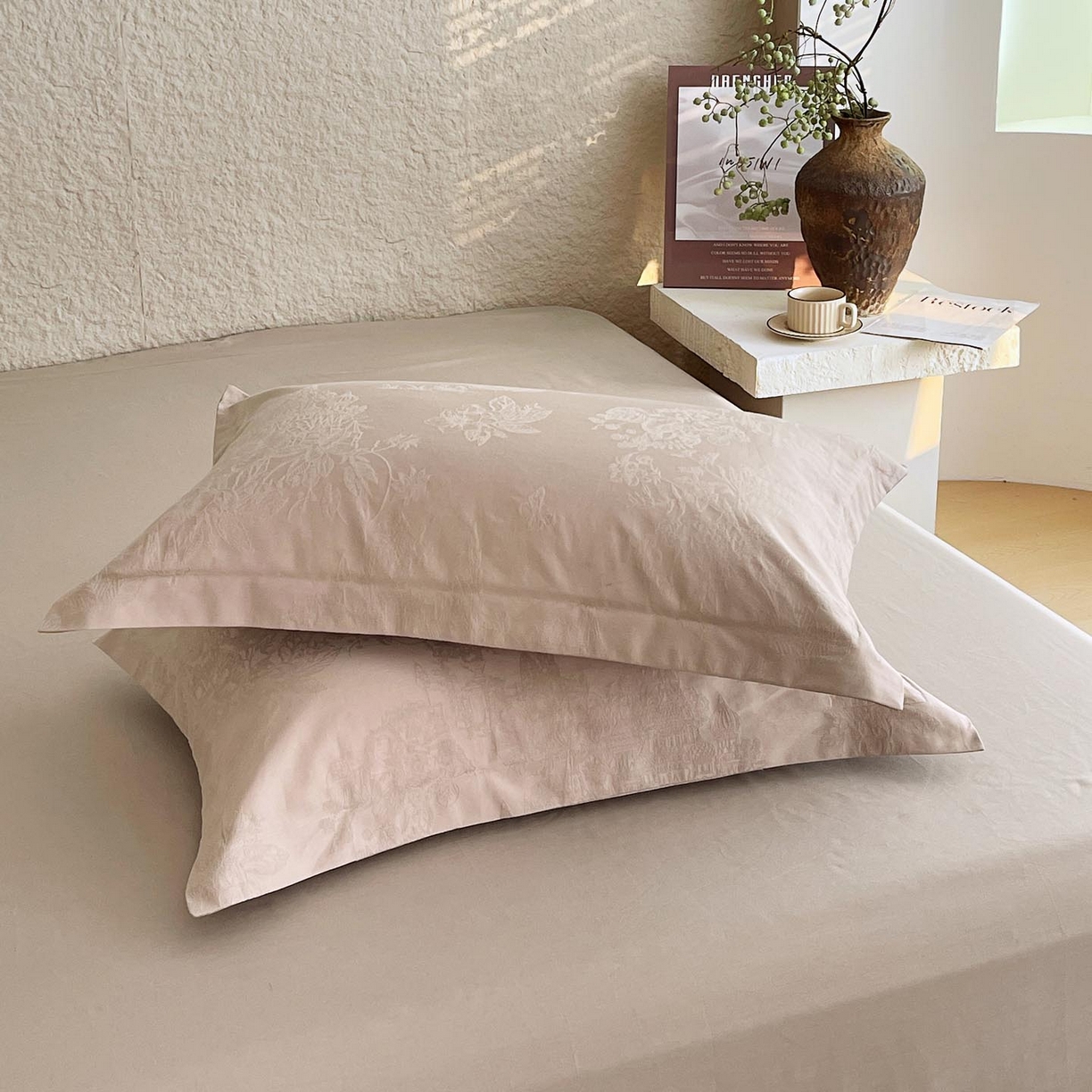 91家纺网 家纺一手货源 找家纺 帅露家纺 2026新款A类全棉纯棉亮面浮雕提花四件套 欧陆庭园-金属灰