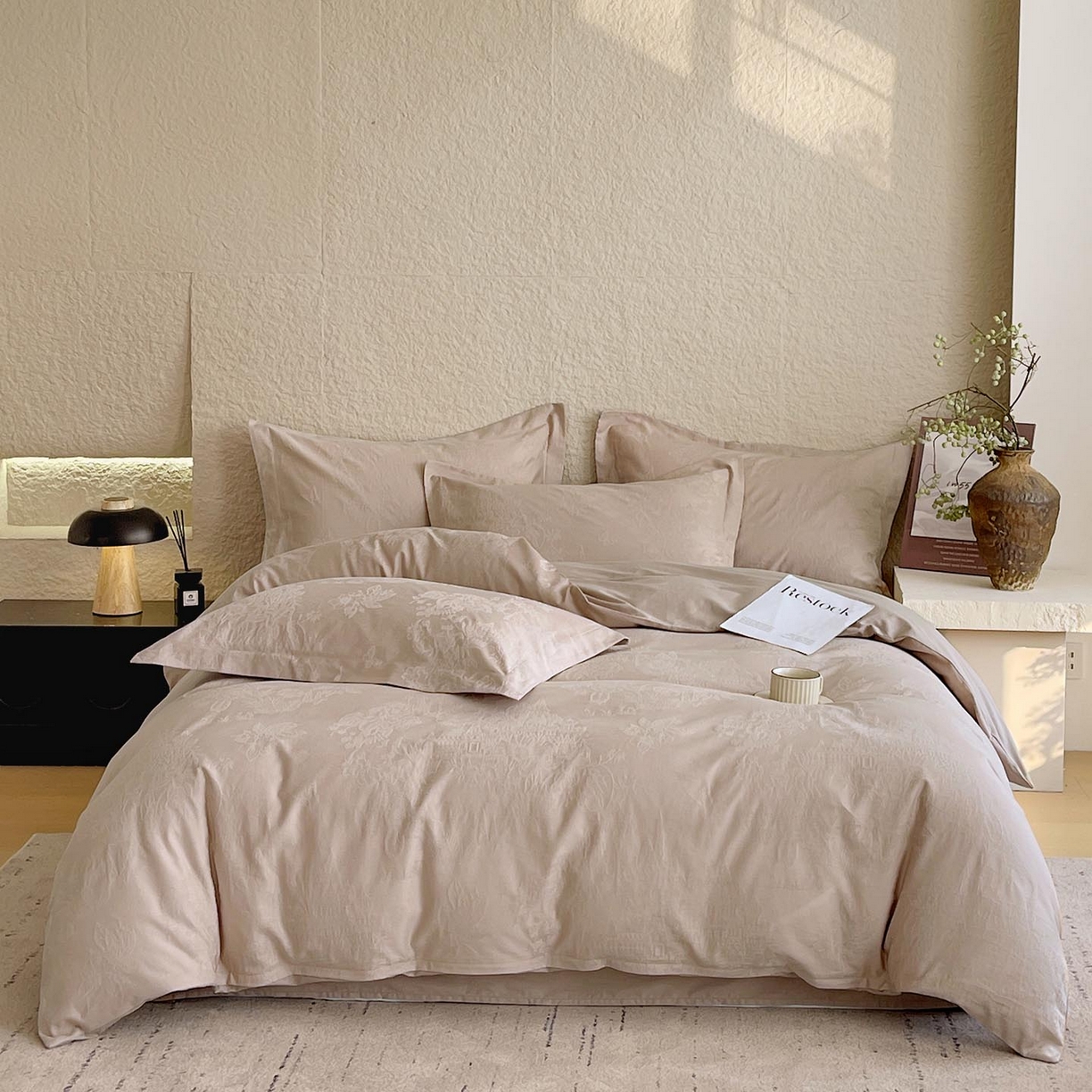 91家纺网 家纺一手货源 找家纺 帅露家纺 2026新款A类全棉纯棉亮面浮雕提花四件套 欧陆庭园-金属灰