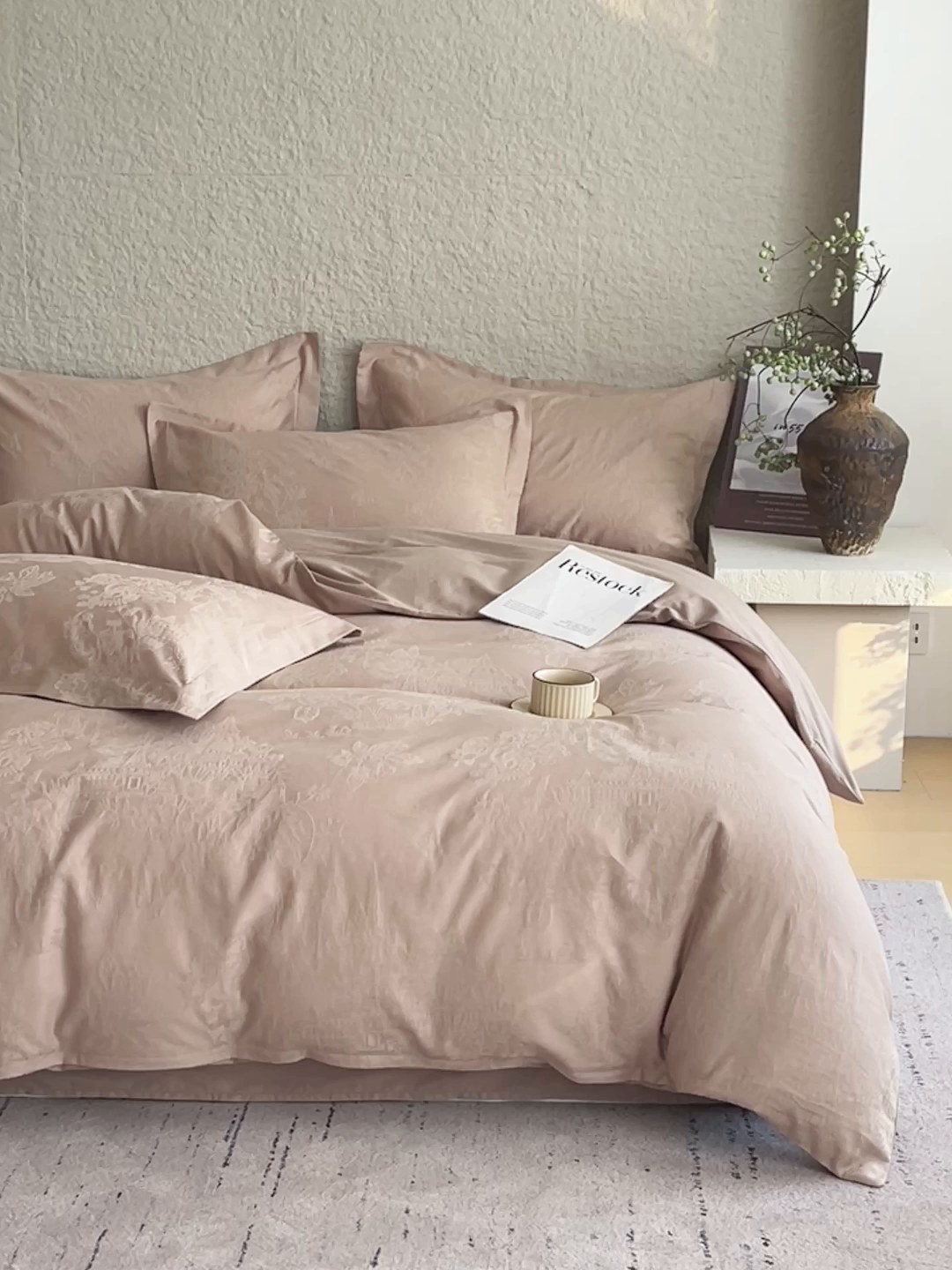 91家纺网 家纺一手货源 找家纺 帅露家纺 2026新款A类全棉纯棉亮面浮雕提花四件套 欧陆庭园-金属灰