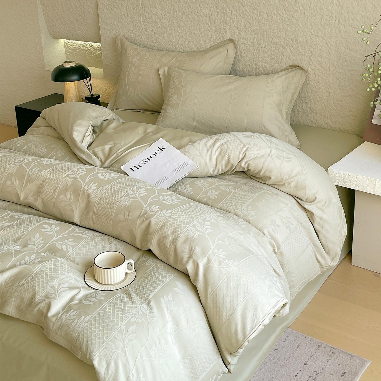 91家纺网 家纺一手货源 找家纺 帅露家纺 2026新款A类全棉纯棉亮面浮雕提花四件套 芊芊叶语-奶绿