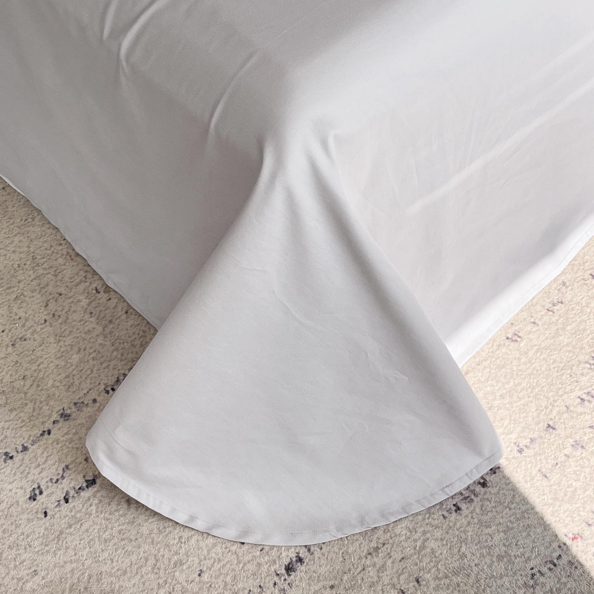 91家纺网 家纺一手货源 找家纺 帅露家纺 2026新款A类全棉纯棉亮面浮雕提花四件套 森语集-银灰