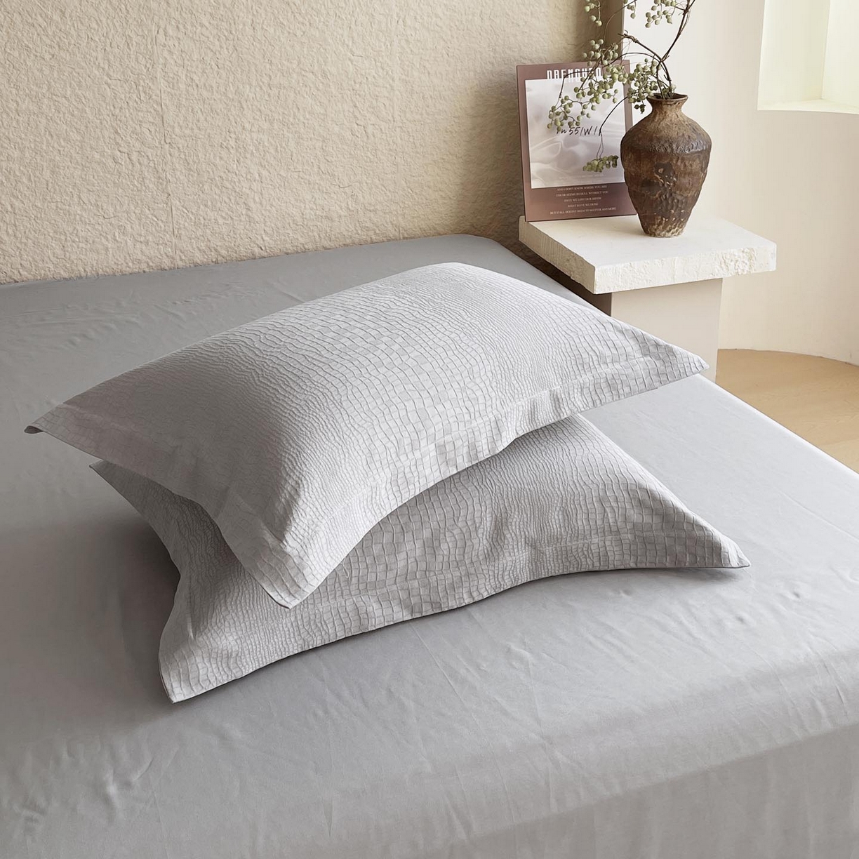 91家纺网 家纺一手货源 找家纺 帅露家纺 2026新款A类全棉纯棉亮面浮雕提花四件套 石烁-太空灰