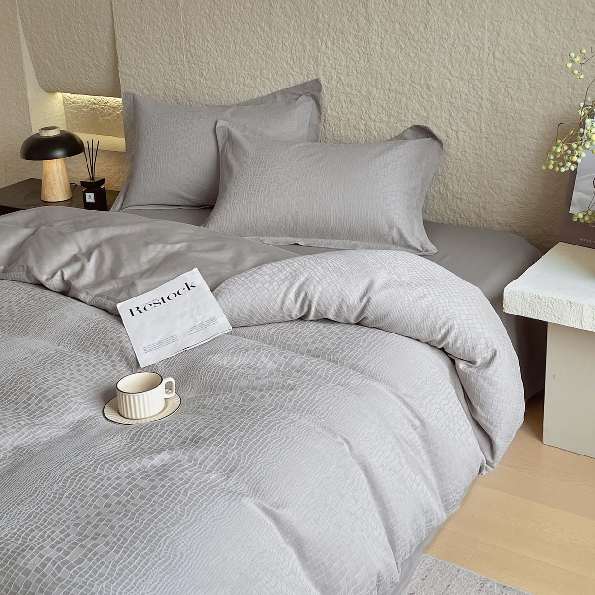 91家纺网 家纺一手货源 找家纺 帅露家纺 2026新款A类全棉纯棉亮面浮雕提花四件套 石烁-太空灰