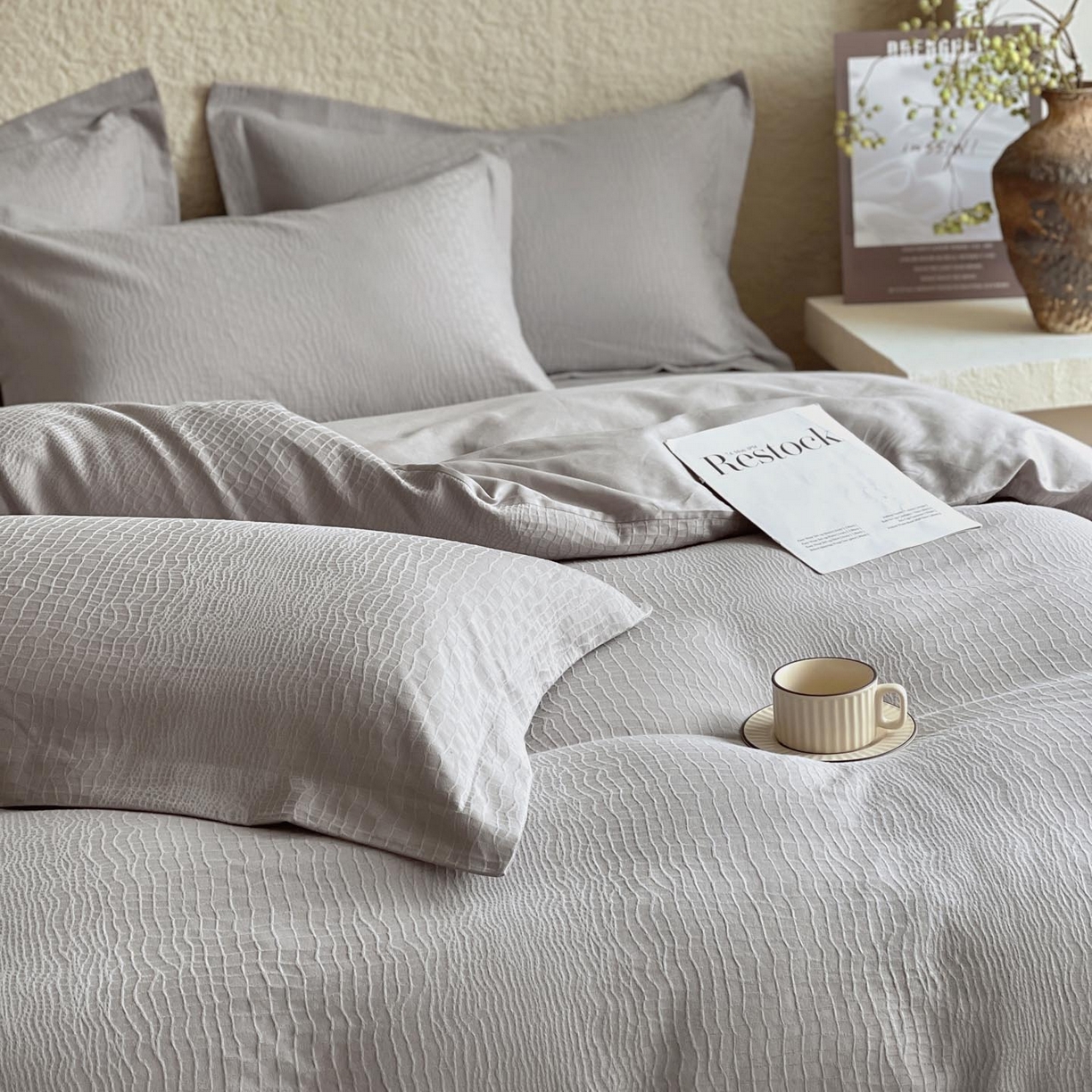 91家纺网 家纺一手货源 找家纺 帅露家纺 2026新款A类全棉纯棉亮面浮雕提花四件套 石烁-太空灰