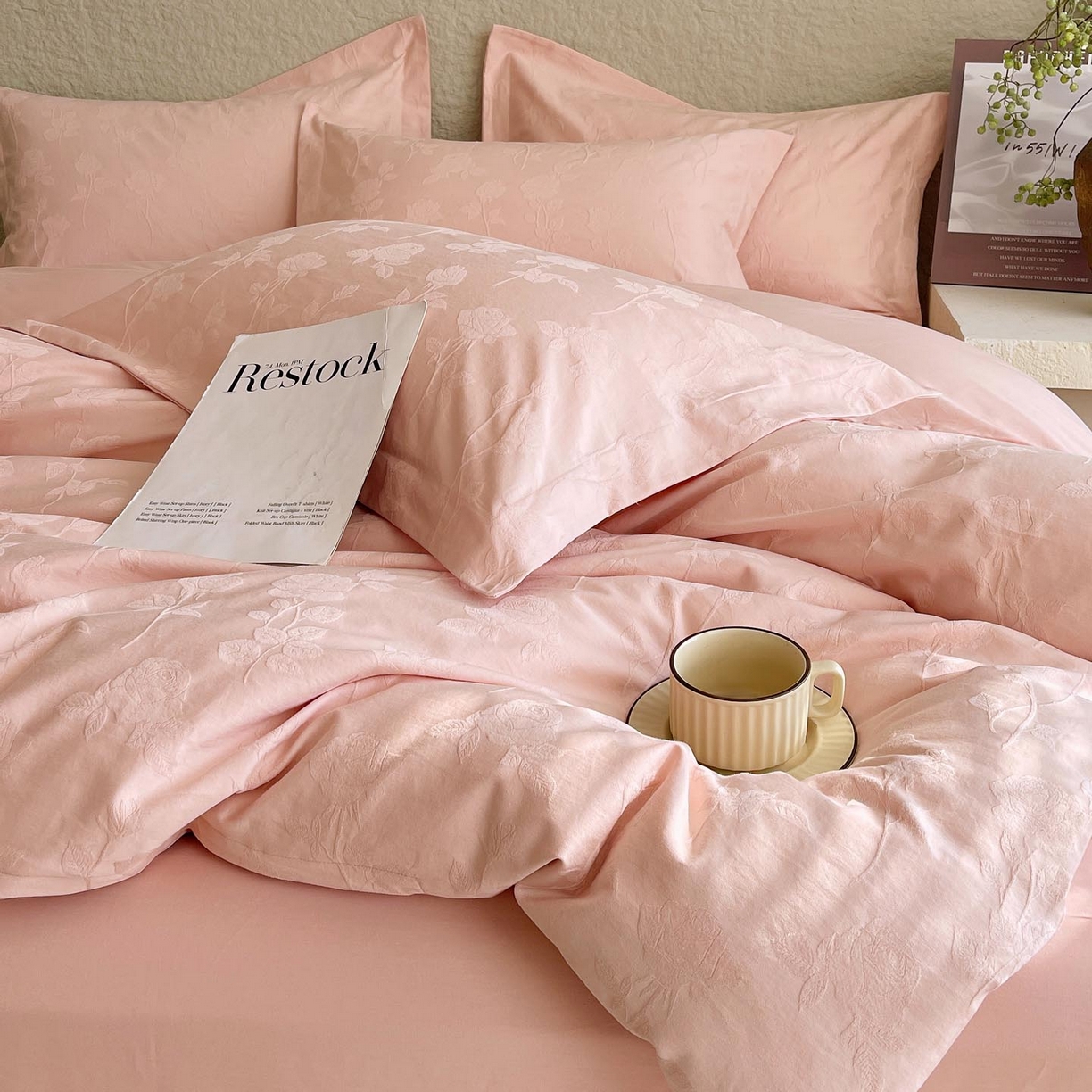 91家纺网 家纺一手货源 找家纺 帅露家纺 2026新款A类全棉纯棉亮面浮雕提花四件套 岁月留声-唯美粉