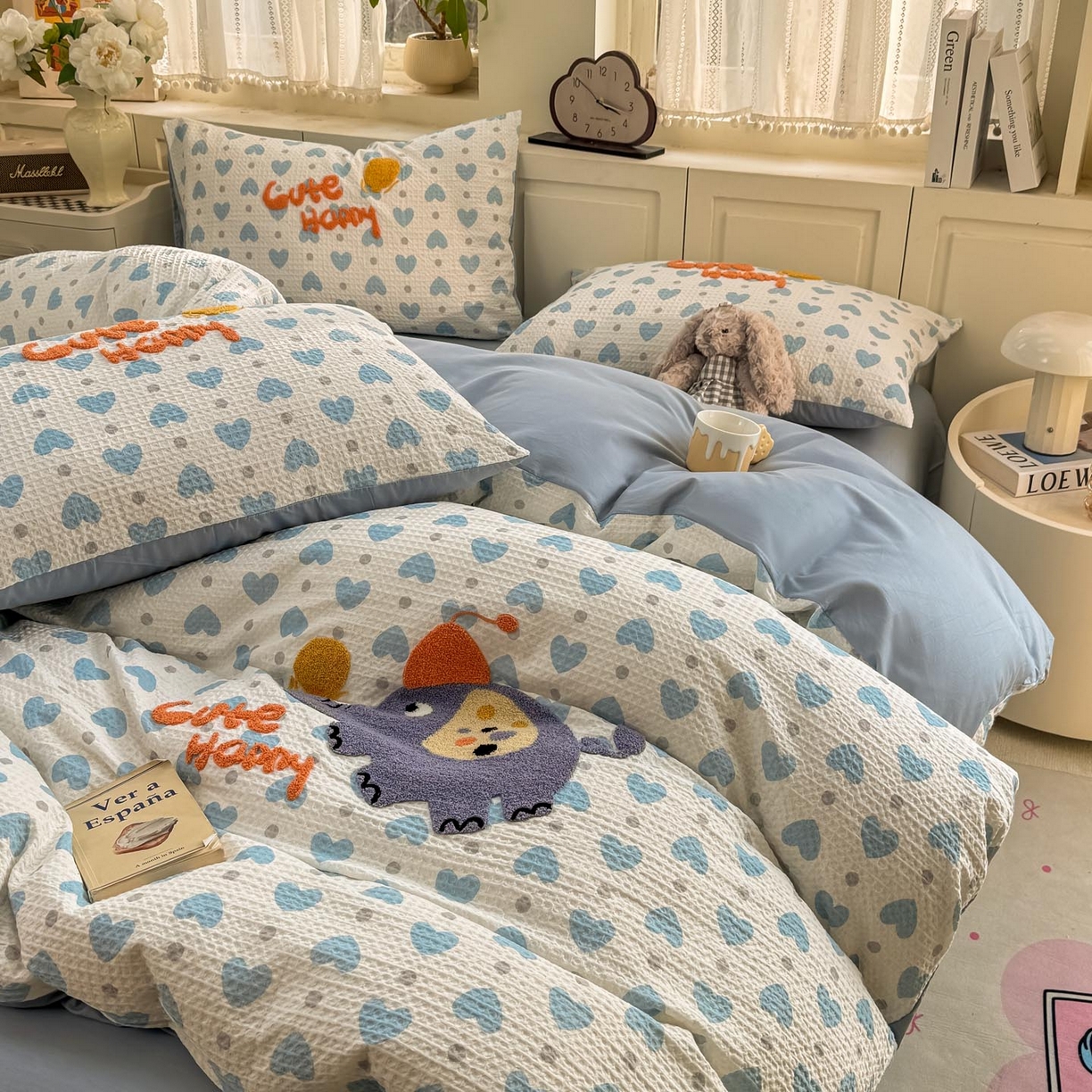 91家纺网 家纺一手货源 找家纺 帅露家纺 2026新款全棉纯棉华夫格毛巾绣四件套 爱心肥仔