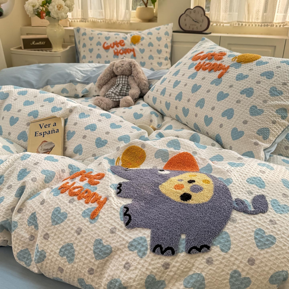 91家纺网 家纺一手货源 找家纺 帅露家纺 2026新款全棉纯棉华夫格毛巾绣四件套 爱心肥仔