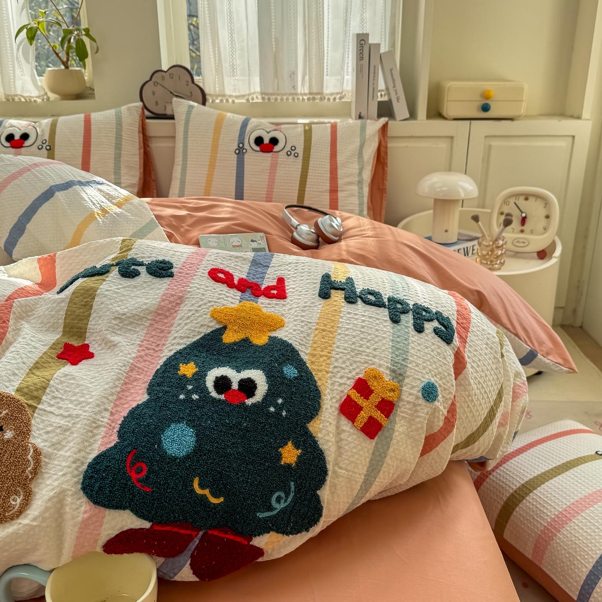 91家纺网 家纺一手货源 找家纺 帅露家纺 2026新款全棉纯棉华夫格毛巾绣四件套 彩色日记