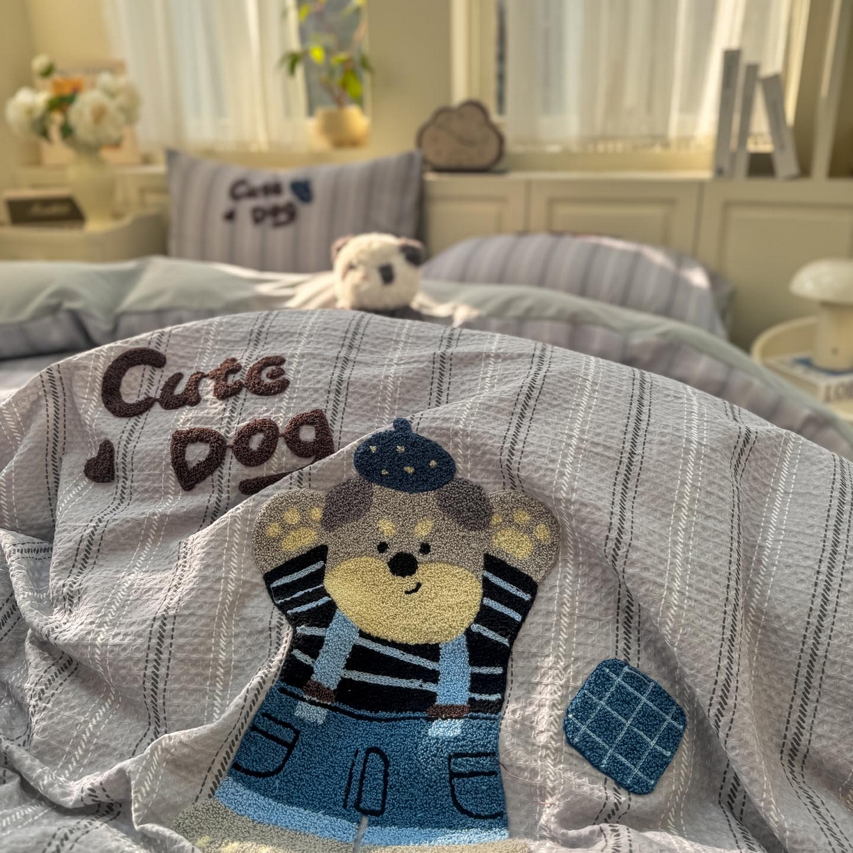 91家纺网 家纺一手货源 找家纺 帅露家纺 2026新款全棉纯棉华夫格毛巾绣四件套 文艺牛仔