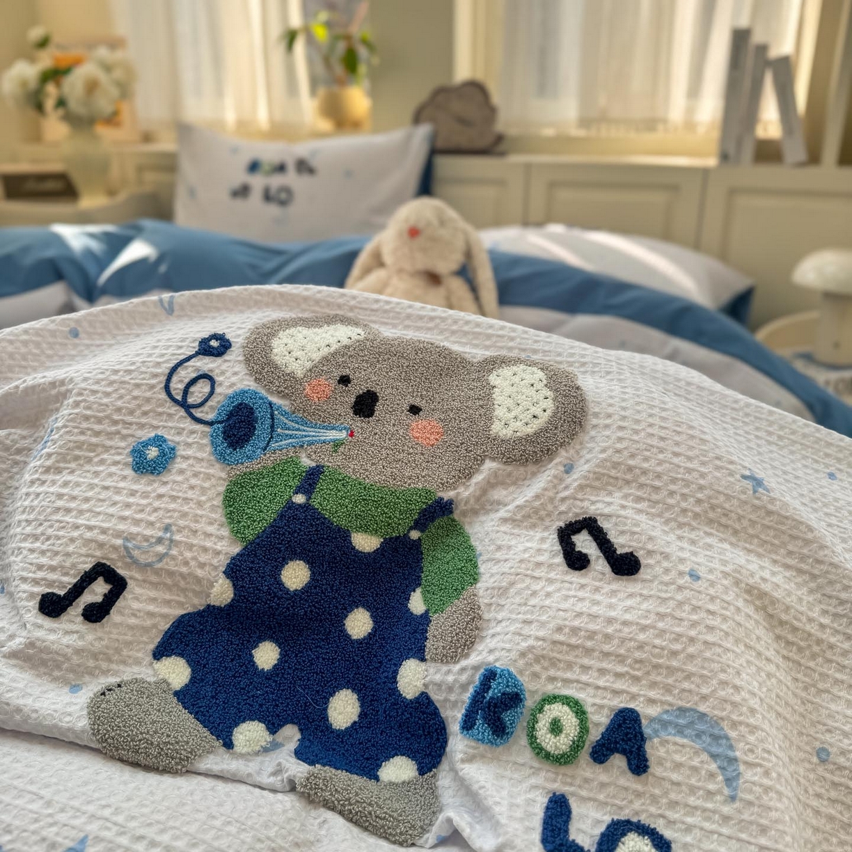 91家纺网 家纺一手货源 找家纺 帅露家纺 2026新款全棉纯棉华夫格毛巾绣四件套 音乐派