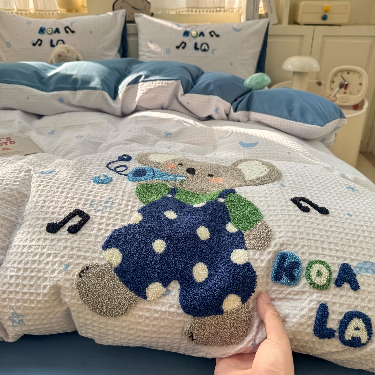 91家纺网 家纺一手货源 找家纺 帅露家纺 2026新款全棉纯棉华夫格毛巾绣四件套 音乐派