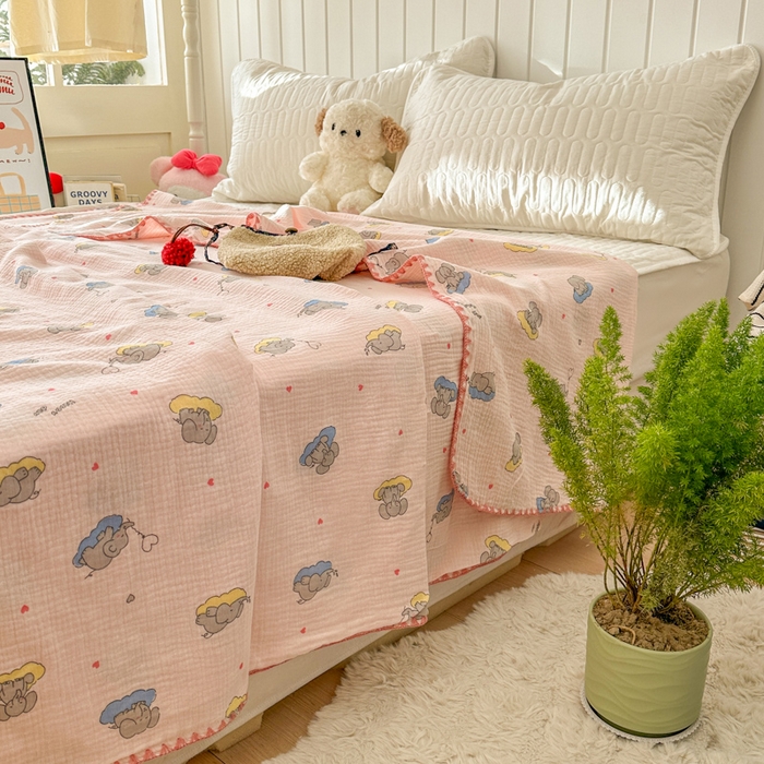 91家纺网 家纺一手货源 找家纺 十里居 2026新款A类母婴级全棉皱皱双层纱多功能盖毯 皱皱纱-粉色小象