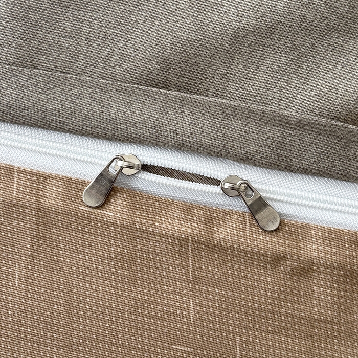 91家纺网 家纺一手货源 找家纺 宇彬家纺 2026直播新款13070全棉纯棉印花床单床笠款四件套和单被套喷气清新简约（缩水足可定做）魔方小站-咖