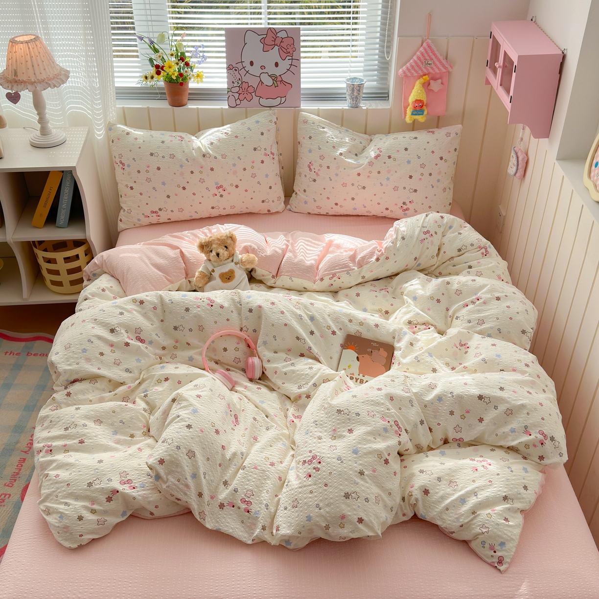 91家纺网 家纺一手货源 找家纺 奈颜 2026新款A类泡芙纱印花四件套学生宿舍三件套-卡通印花系列 躲猫猫