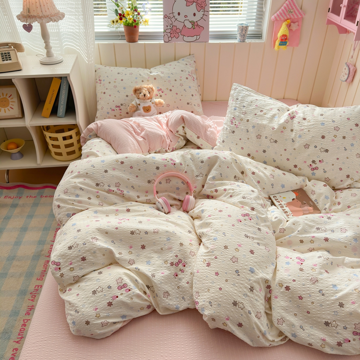 91家纺网 家纺一手货源 找家纺 奈颜 2026新款A类泡芙纱印花四件套学生宿舍三件套-卡通印花系列 躲猫猫