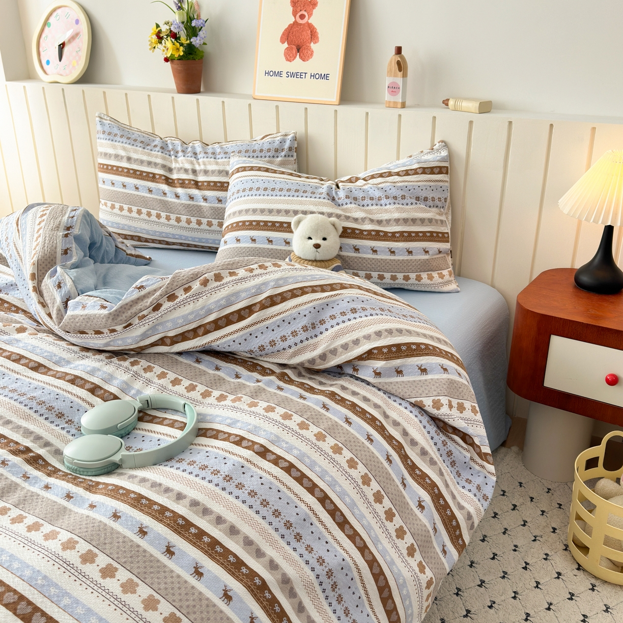 91家纺网 家纺一手货源 找家纺 奈颜 2026新款A类泡芙纱印花四件套学生宿舍三件套-费尔岛系列 费尔岛-麋鹿森林