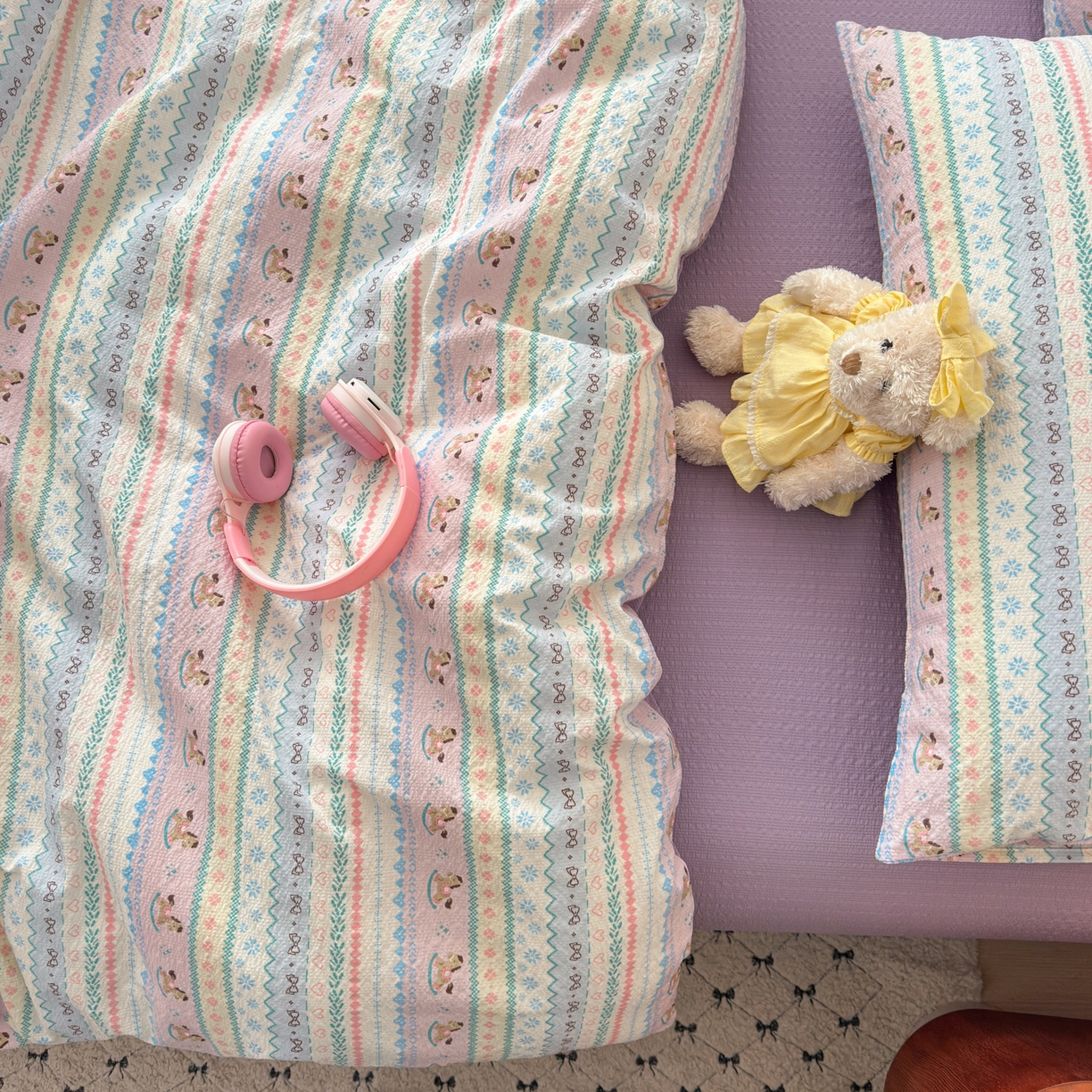 91家纺网 家纺一手货源 找家纺 （总）奈颜 2026新款A类泡芙纱印花四件套学生宿舍三件套-费尔岛系列