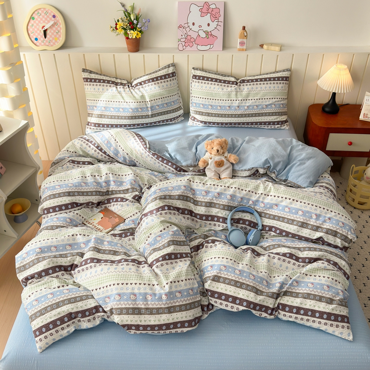 91家纺网 家纺一手货源 找家纺 奈颜 2026新款A类泡芙纱印花四件套学生宿舍三件套-费尔岛系列 费尔岛-奶猫草莓