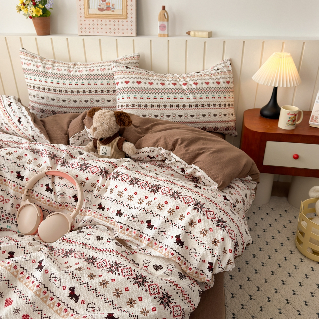 91家纺网 家纺一手货源 找家纺 奈颜 2026新款A类泡芙纱印花四件套学生宿舍三件套-费尔岛系列 费尔岛-小狗多多