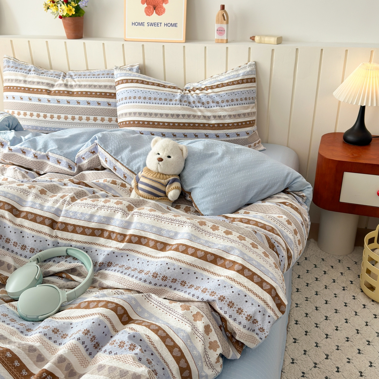 91家纺网 家纺一手货源 找家纺 奈颜 2026新款A类泡芙纱印花四件套学生宿舍三件套-费尔岛系列 费尔岛-麋鹿森林