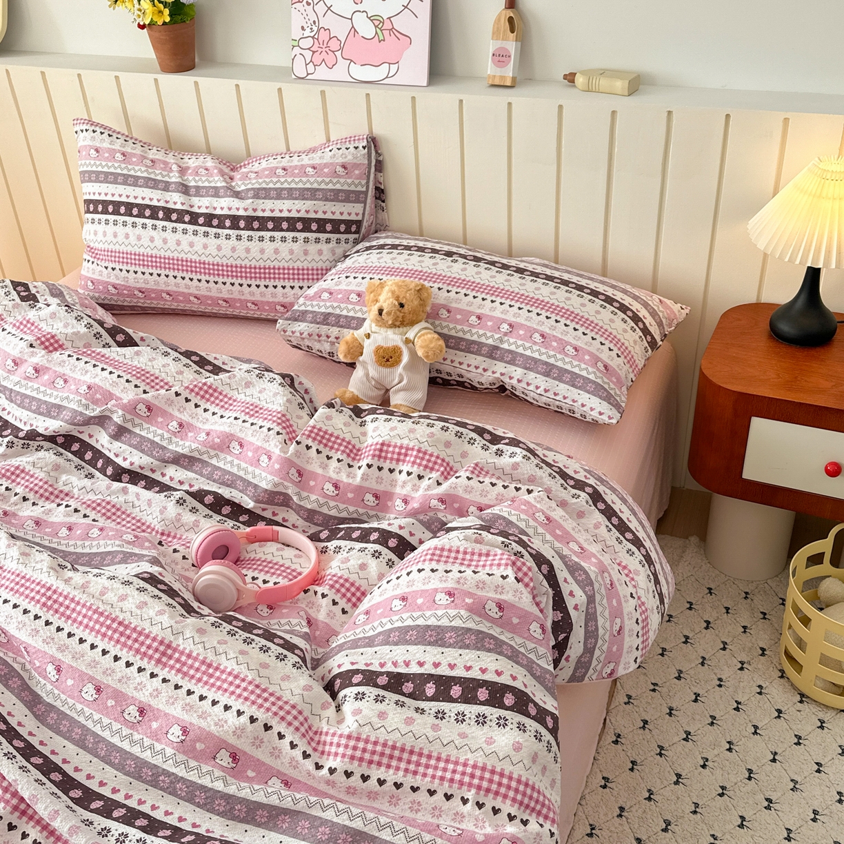 91家纺网 家纺一手货源 找家纺 奈颜 2026新款A类泡芙纱印花四件套学生宿舍三件套-费尔岛系列 费尔岛-草莓奶昔