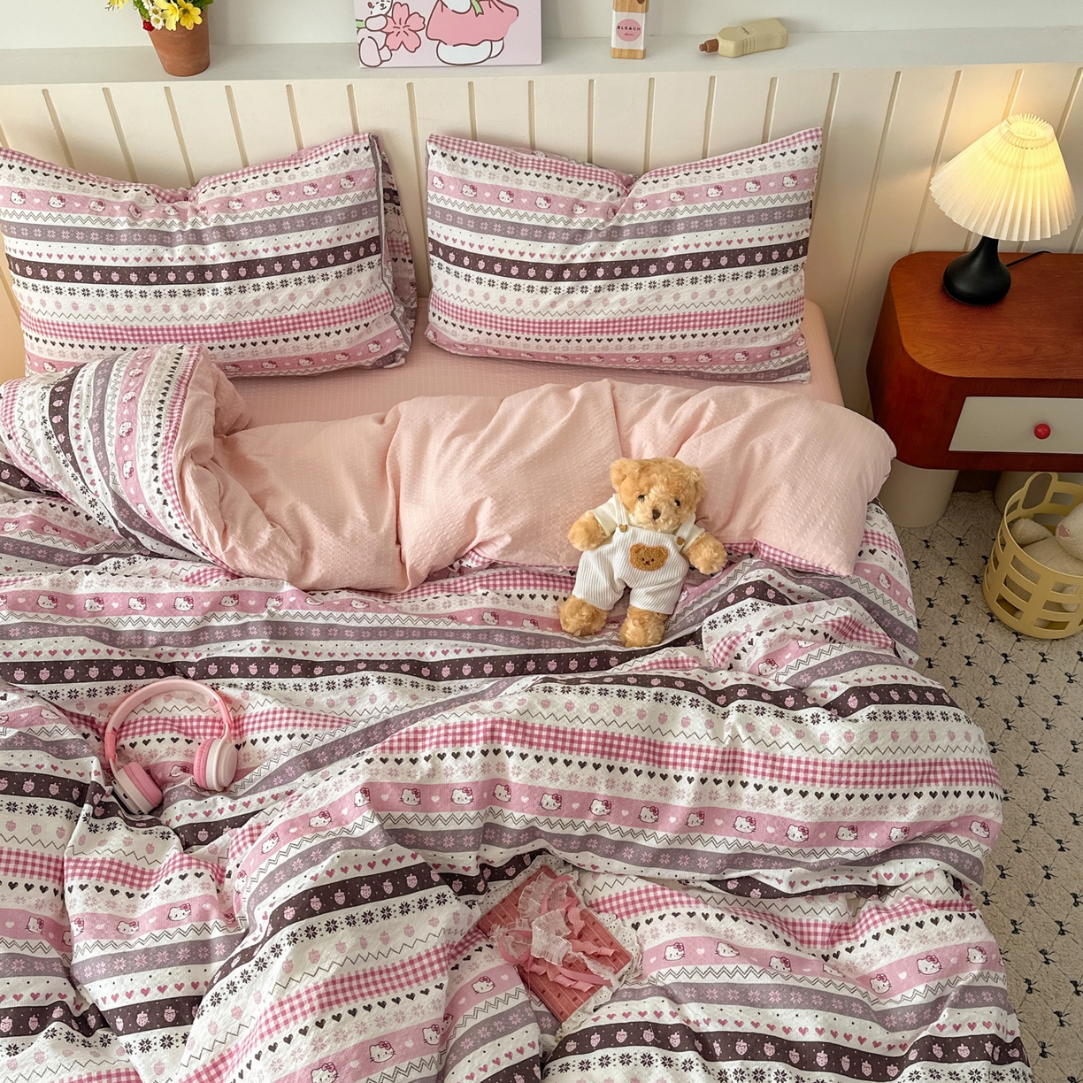 91家纺网 家纺一手货源 找家纺 奈颜 2026新款A类泡芙纱印花四件套学生宿舍三件套-费尔岛系列 费尔岛-草莓奶昔