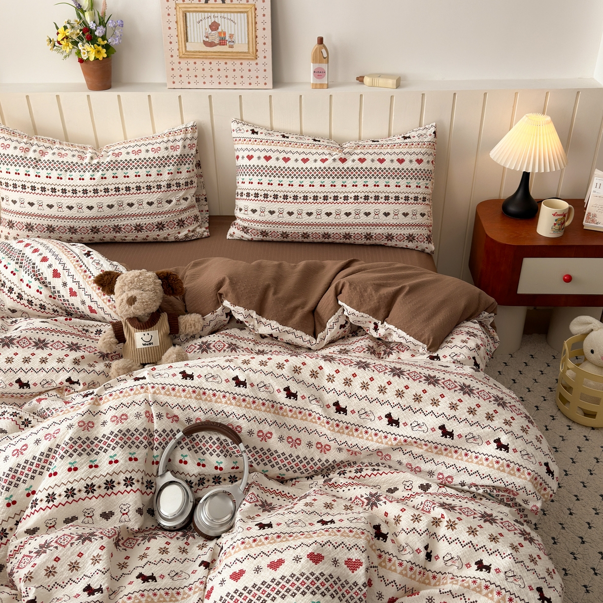 91家纺网 家纺一手货源 找家纺 奈颜 2026新款A类泡芙纱印花四件套学生宿舍三件套-费尔岛系列 费尔岛-小狗多多