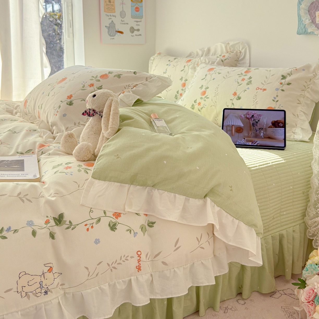 91家纺网 家纺一手货源 找家纺 女子家纺 2026新款全棉纯棉绗缝花边床盖四件套 牵藤兔