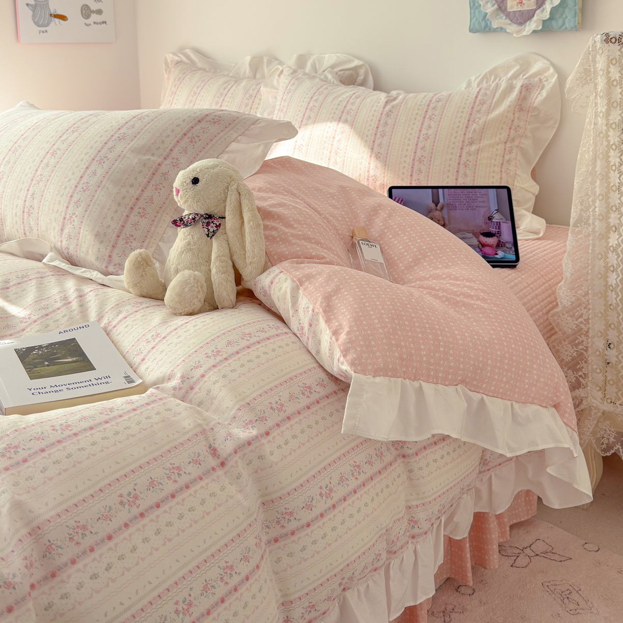 91家纺网 家纺一手货源 找家纺 女子家纺 2026新款全棉纯棉绗缝花边床盖四件套 素条花-粉