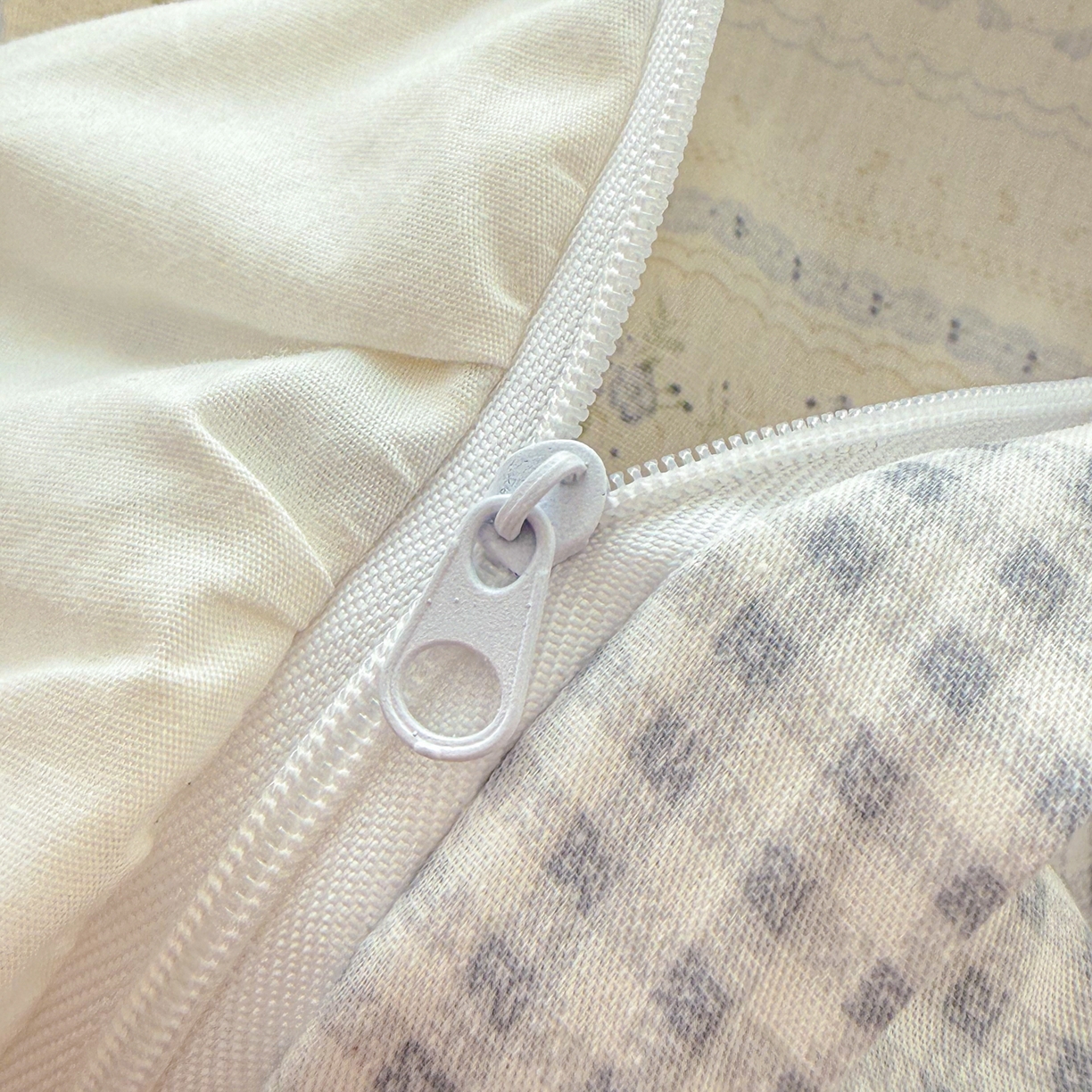 91家纺网 家纺一手货源 找家纺 女子家纺 2026新款全棉纯棉绗缝花边床盖四件套 素条花-蓝