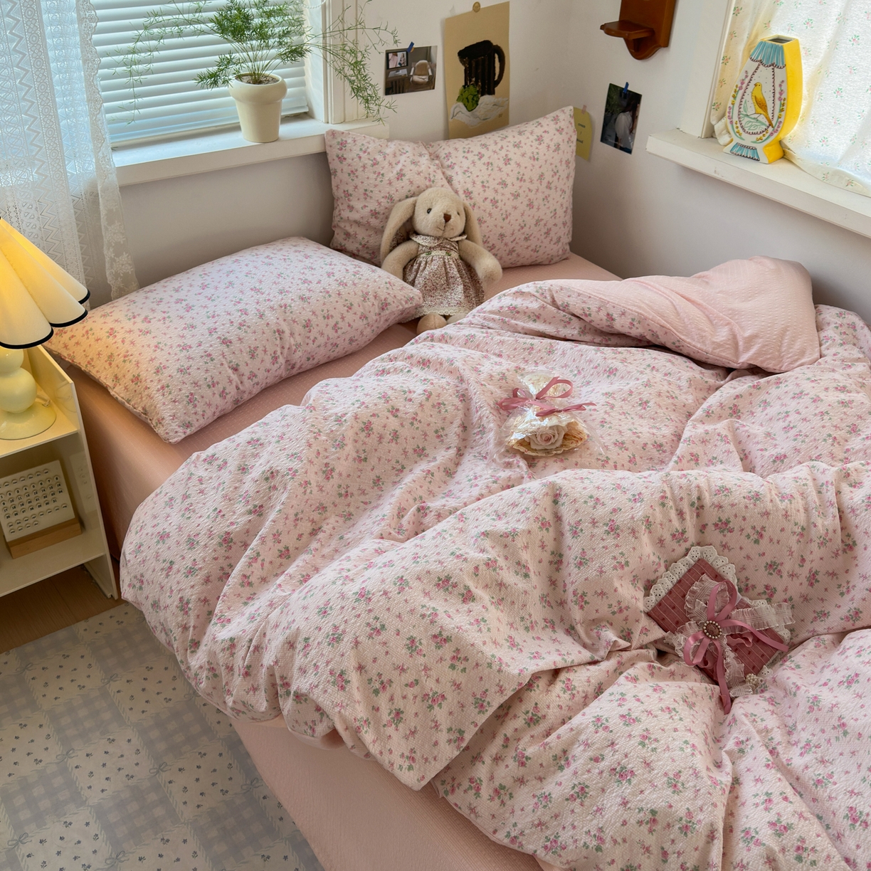 91家纺网 家纺一手货源 找家纺 奈颜 2026新款A类泡芙纱小碎花四件套学生宿舍三件套 花有花期