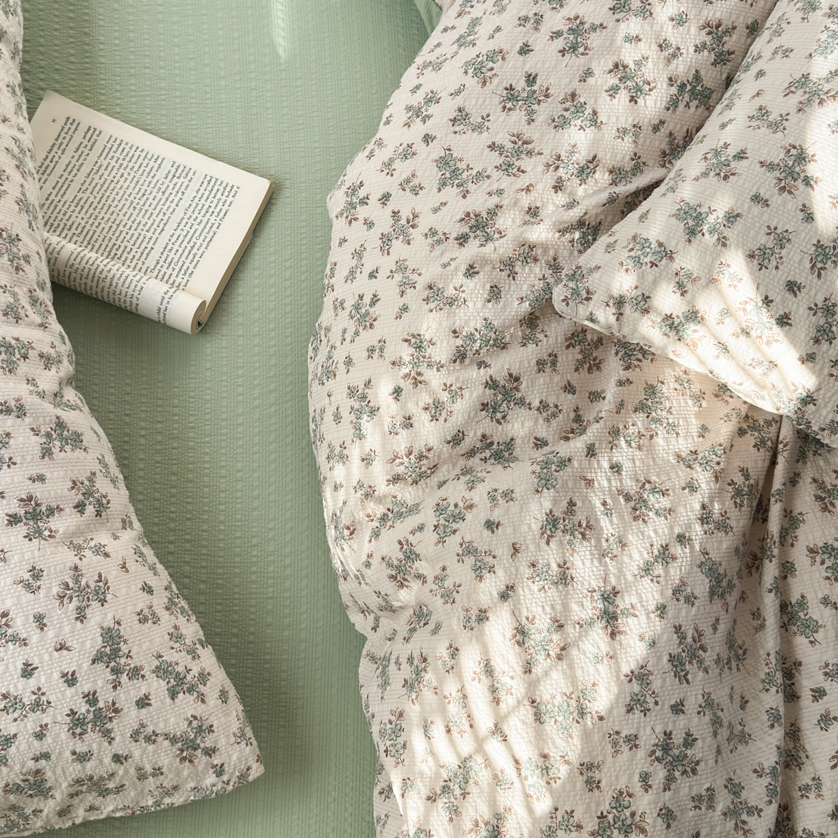 91家纺网 家纺一手货源 找家纺 奈颜 2026新款A类泡芙纱小碎花四件套学生宿舍三件套 柔华