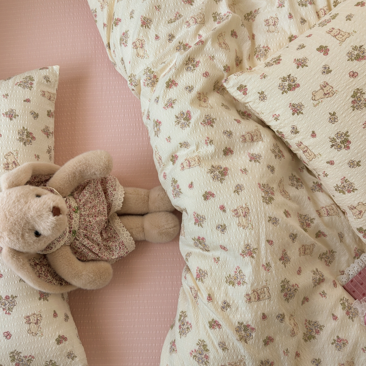 91家纺网 家纺一手货源 找家纺 奈颜 2026新款A类泡芙纱小碎花四件套学生宿舍三件套 春日甜甜