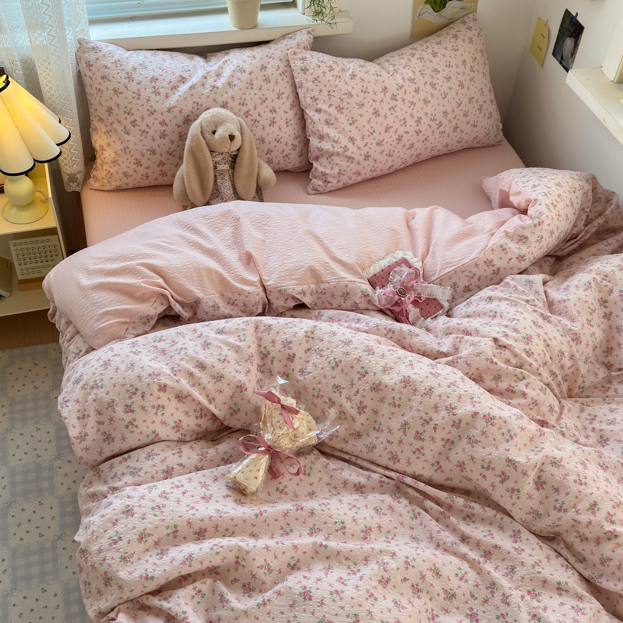 91家纺网 家纺一手货源 找家纺 奈颜 2026新款A类泡芙纱小碎花四件套学生宿舍三件套 花有花期