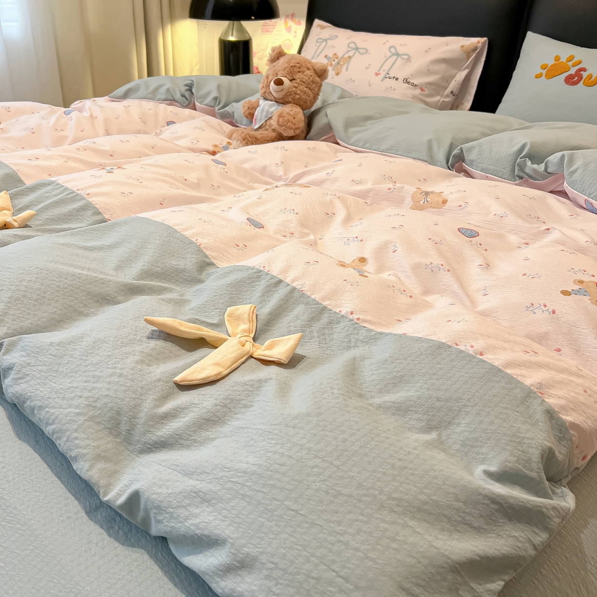 91家纺网 家纺一手货源 找家纺 （总）子钦家纺 2026新款公主风提花泡芙棉拼接刺绣毛巾绣蝴蝶结四件套