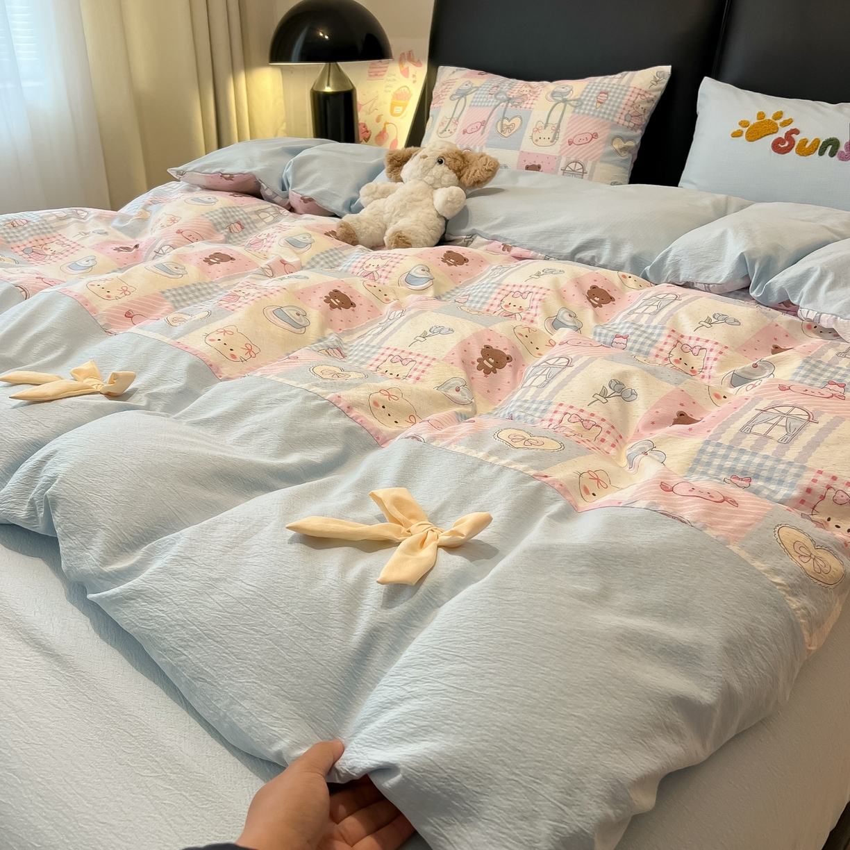 91家纺网 家纺一手货源 找家纺 （总）子钦家纺 2026新款公主风提花泡芙棉拼接刺绣毛巾绣蝴蝶结四件套