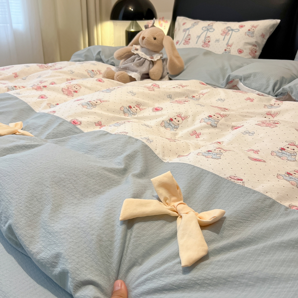 91家纺网 家纺一手货源 找家纺 （总）子钦家纺 2026新款公主风提花泡芙棉拼接刺绣毛巾绣蝴蝶结四件套