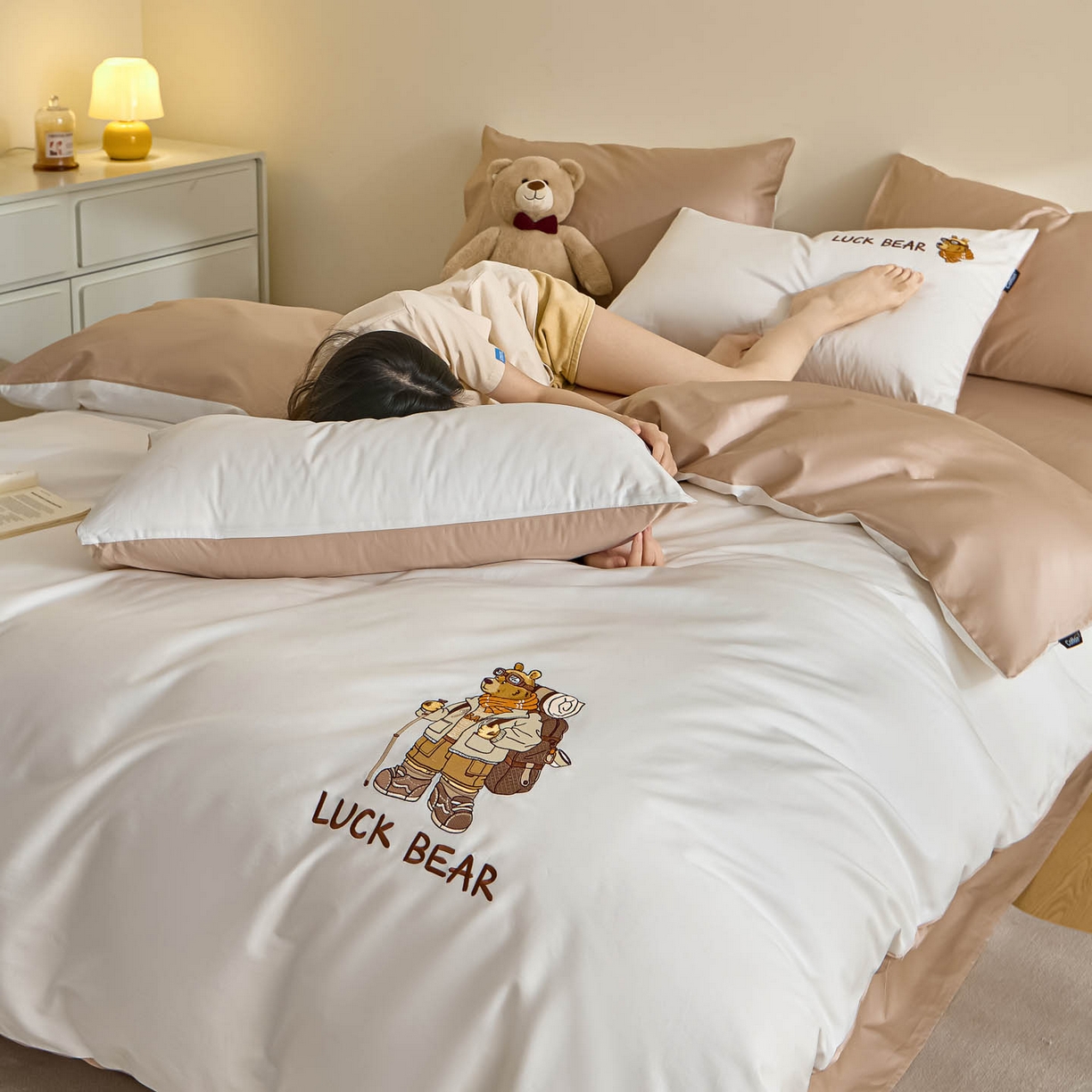 91家纺网 家纺一手货源 找家纺 涵宸家纺 2026新款全棉工艺款四件套-北海道 北海道-白