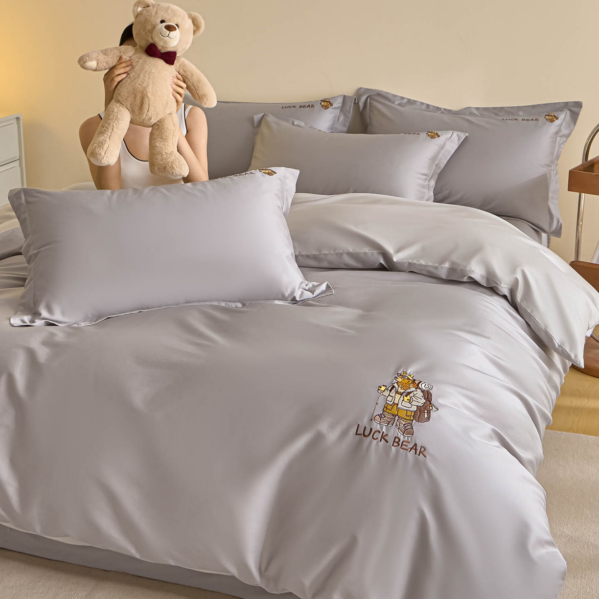 91家纺网 家纺一手货源 找家纺 涵宸家纺 2026新款全棉工艺款四件套-北海道 北海道-灰