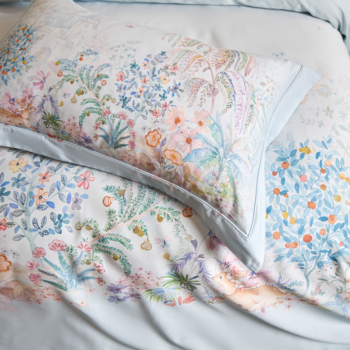 91家纺网 家纺一手货源 找家纺 禾时 2026新款全棉纯棉数码印花埋绳款四件套 春蔓樱（蓝）